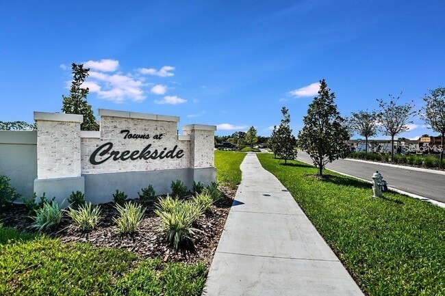 Building Photo - 4561 Small Creek Rd