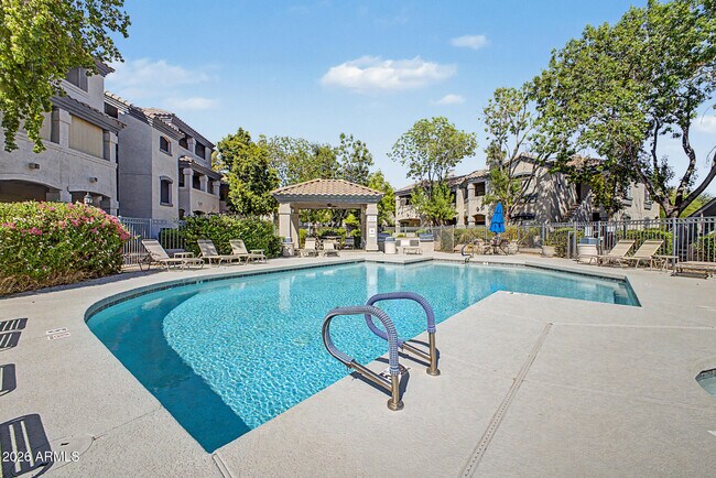 Building Photo - 15095 N Thompson Peak Pkwy