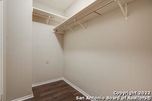 Building Photo - 22011 Oriole Hill Dr