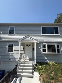 Building Photo - 11 1/2 Bethel St