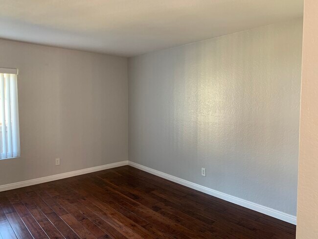 Building Photo - 1345 Cabrillo Park Dr