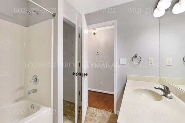 Building Photo - 3645 Rolling Ridge Way