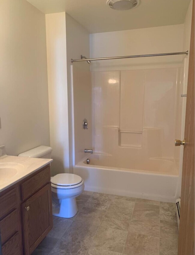 Building Photo - 3110 Wilson Ave