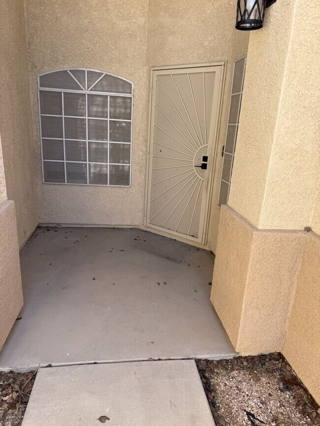 Building Photo - 8960 Tumbling Pebble Way