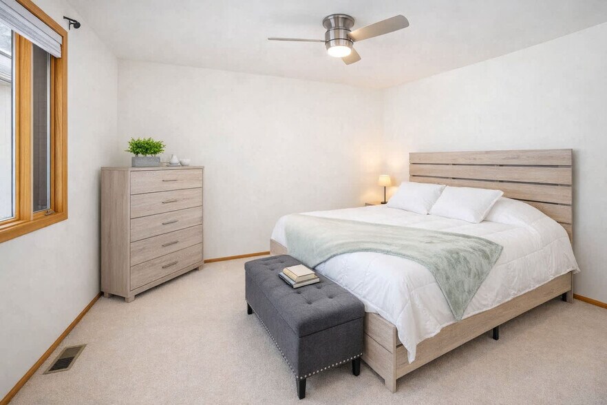 Building Photo - N307 Eastowne Ct