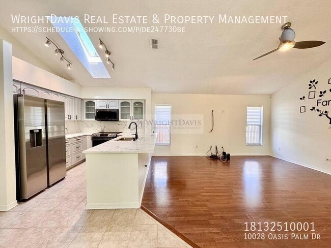 Building Photo - 10028 Oasis Palm Dr