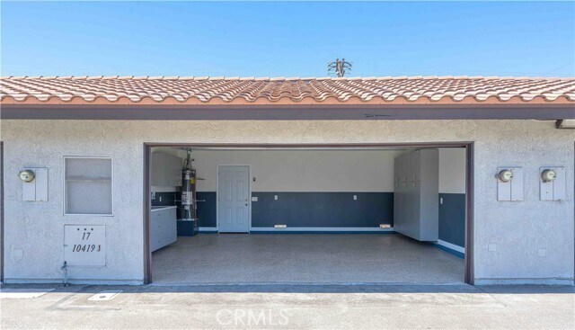 Building Photo - 10419 Hayford St