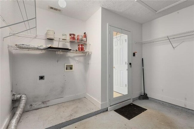 Building Photo - 13387 Aventide Ln