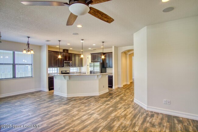 Building Photo - 8087 Quimby Ct