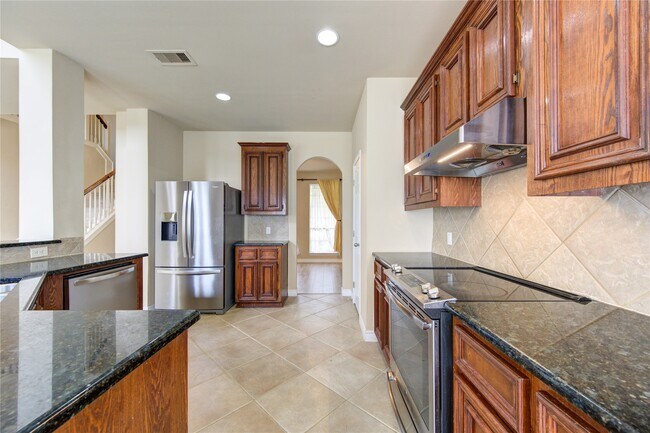 Building Photo - 6018 Royal Hollow Ln