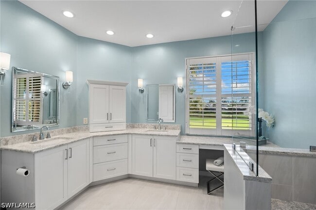 Building Photo - 1540 Clermont Dr