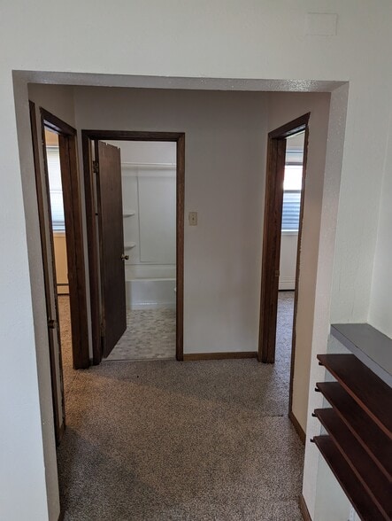 Building Photo - 1206 10th Ave S