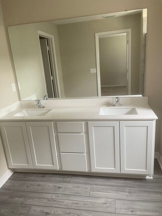 Building Photo - 11411 Cay Spruce Wy