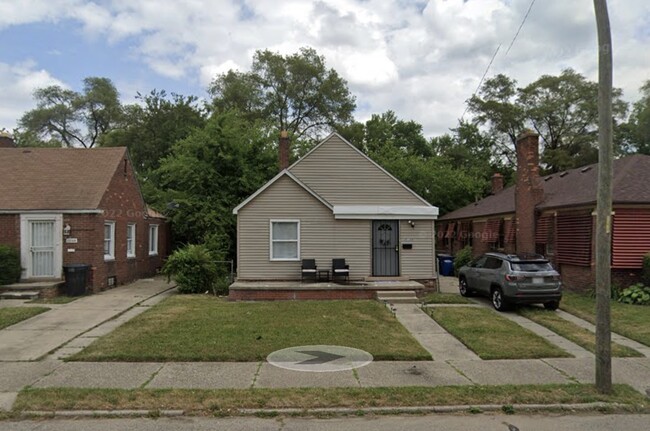 Primary Photo - 20160 Cherrylawn St