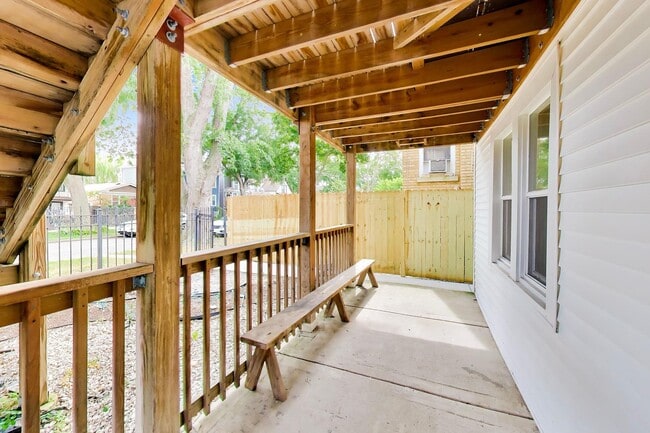 Building Photo - 4614 N Springfield Ave