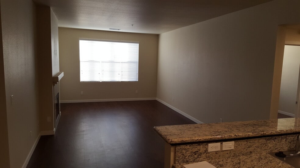 Village at Arrowcreek Parkway & Village South 850 Arrowcreek Pky Reno NV 89511 Apartment Finder