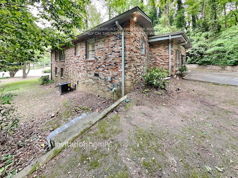 Building Photo - 3934 Ensign Ct