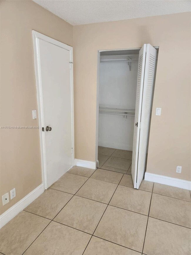 Building Photo - 8750 Royal Palm Blvd