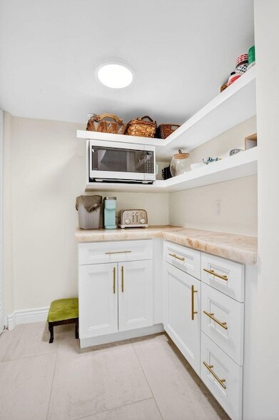 Building Photo - 7233 Promenade Dr