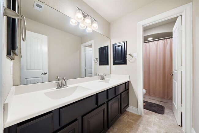 Building Photo - 8530 San Juanico St