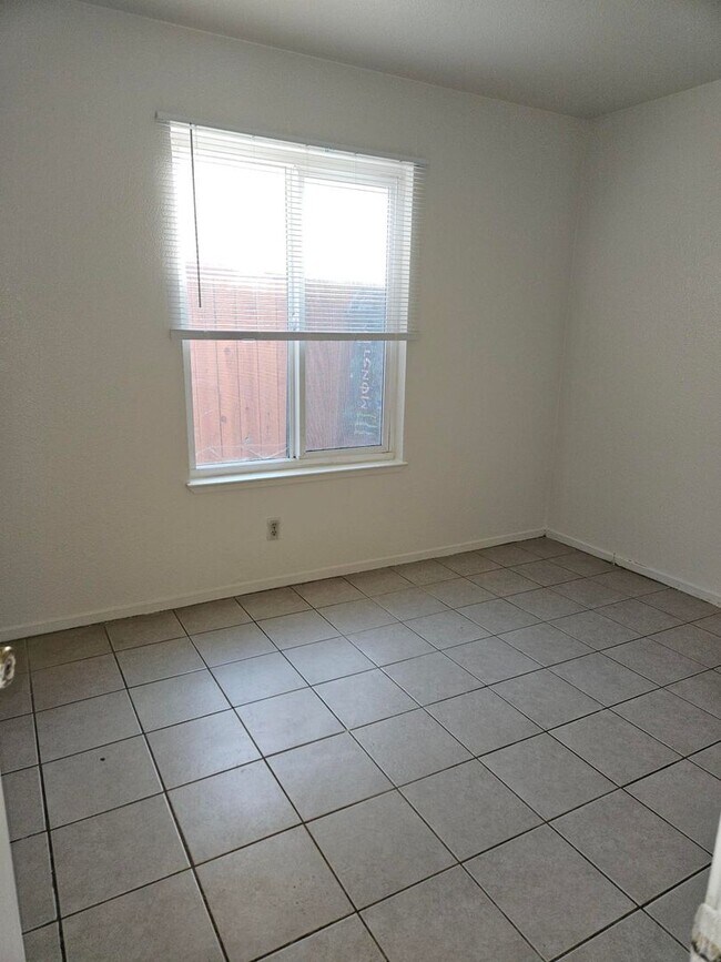 Building Photo - 1509 Lynne Renee Ct