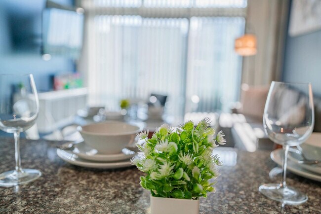 Building Photo - 333 E Roosevelt St