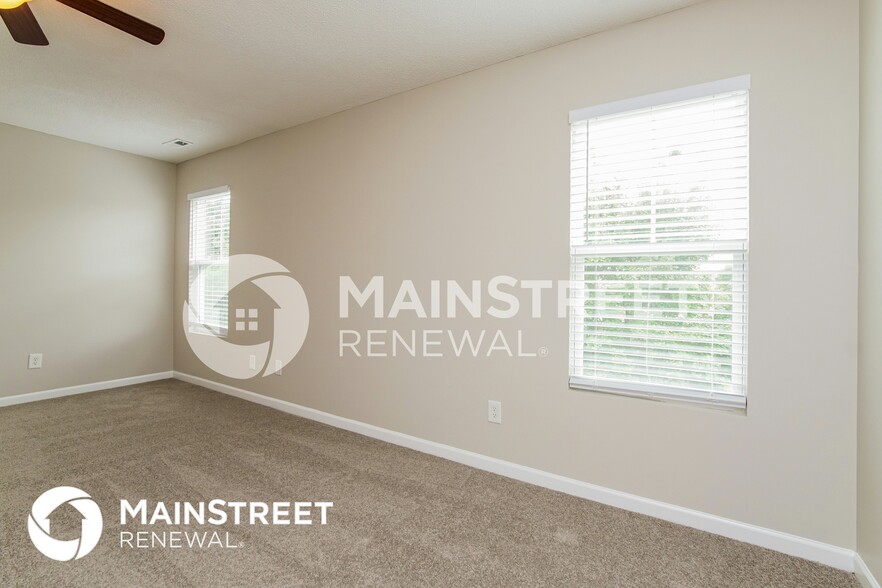 Building Photo - 2436 Ferdinand Dr