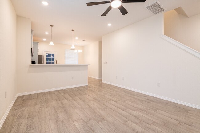 Building Photo - 25012 Armagh Rd