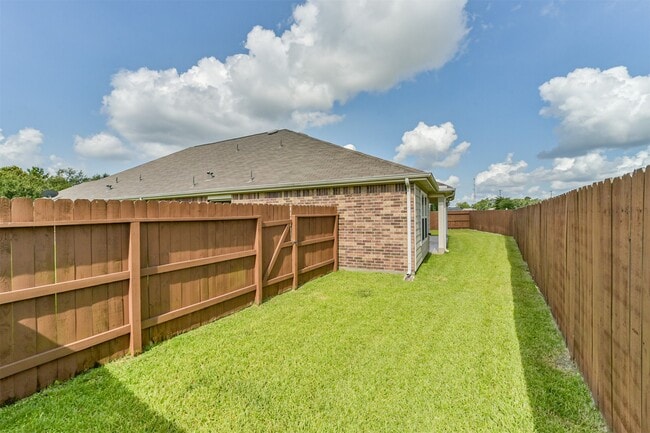 Building Photo - 25546 Kensington Lk Dr