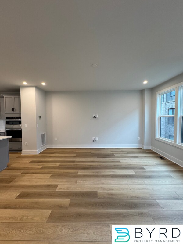 Building Photo - 9930 Golden Trout Ln