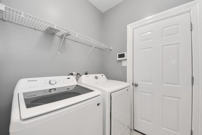 Building Photo - 18315 Brenwood Menor Dr