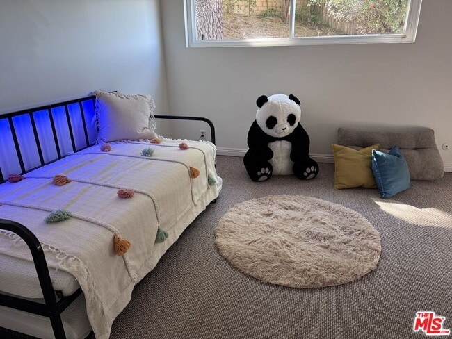 Building Photo - 2925 Dona Susana Dr