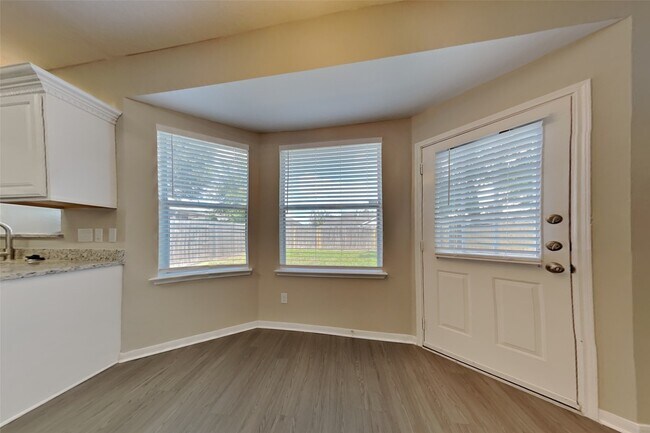 Building Photo - 12618 Duchess Ln