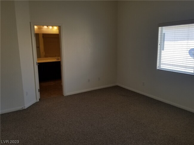 Building Photo - 6742 Scarlet Star Ave