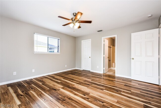 Building Photo - 1923 NE 27th Terrace