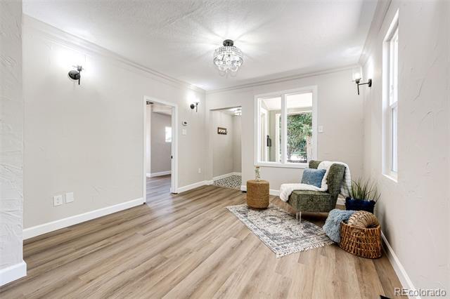 Building Photo - 2832 S Acoma St