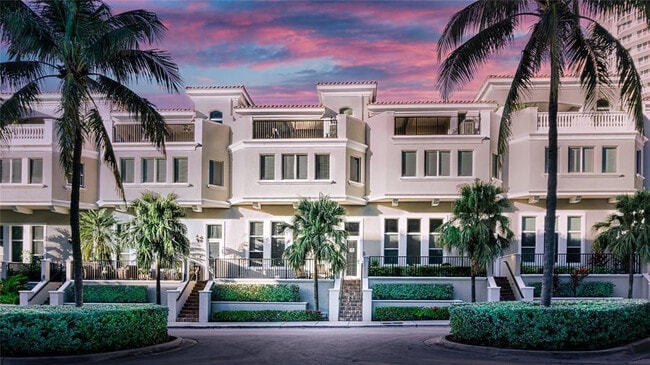 Building Photo - 3035 Riomar St