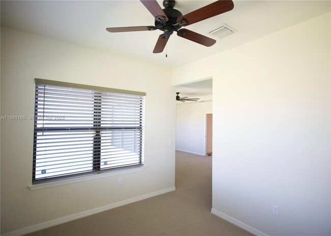 Building Photo - 8293 Cadre Noir Rd