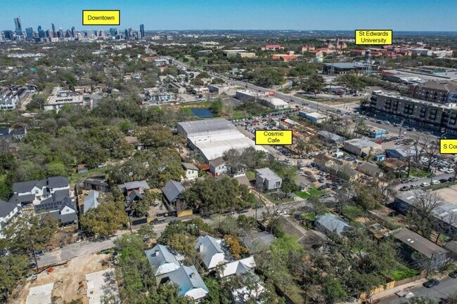 Building Photo - 211 Lessin Ln