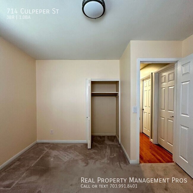Building Photo - 714 Culpeper St