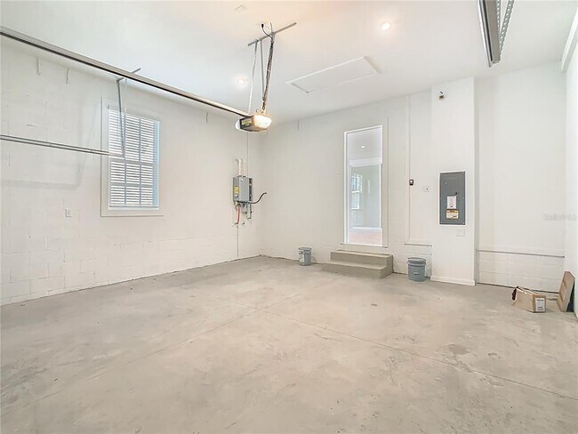 Building Photo - 2402 Celebration Blvd