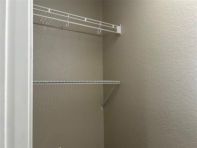 Building Photo - 604 Shady Grove Dr