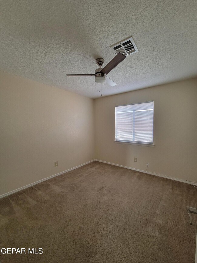 Building Photo - 14044 Peter Noyes Dr