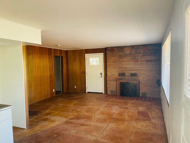 Building Photo - 3605 Moki Dr