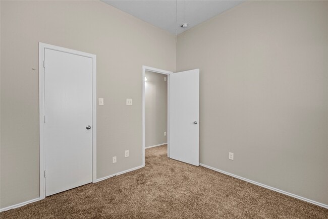 Building Photo - 4226 Richmeadow Dr