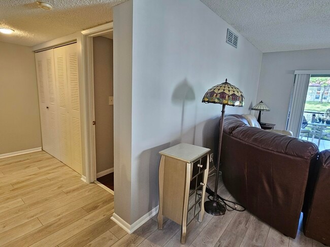 Building Photo - 10663 Ocean Palm Way