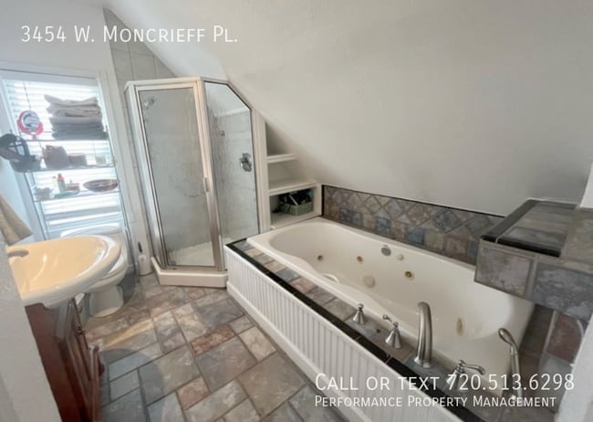 Building Photo - 3454 W Moncrieff Pl