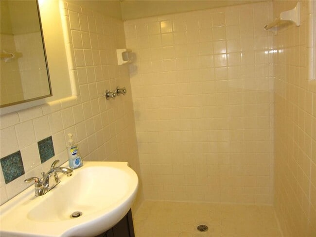 Building Photo - 1740 Samaria Trail