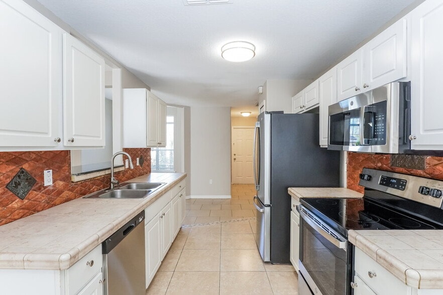 Building Photo - 39 Peterlee Ct