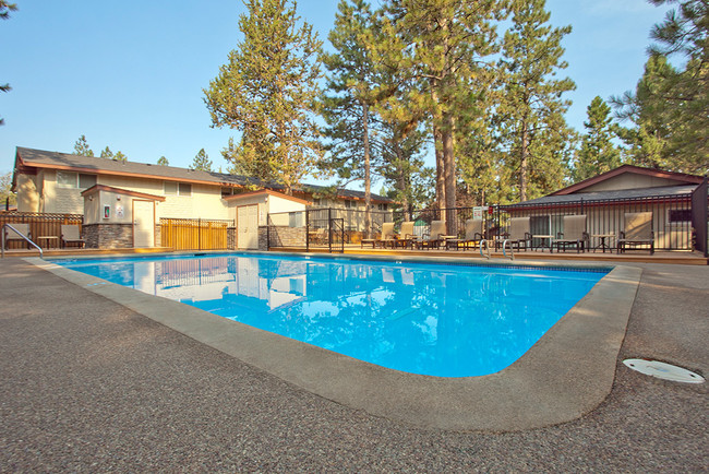 Building Photo - Awbrey Pines on the Butte